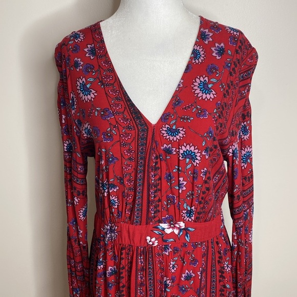 Cottagecore Elegant Red Floral Maxi Dress - Picture 2 of 7